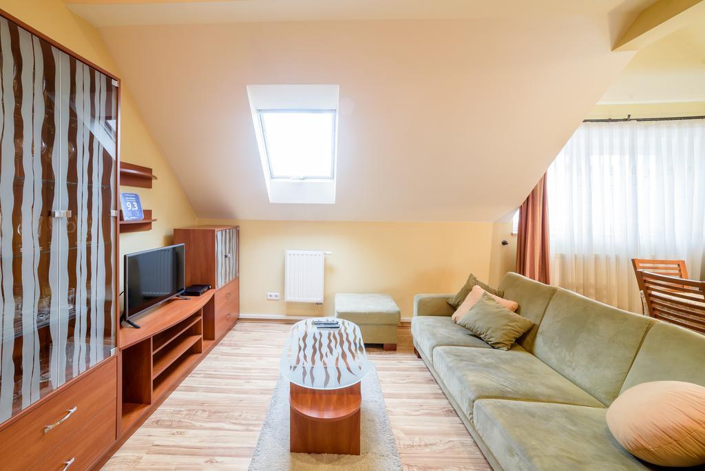 Park Apartment Krakow Exterior photo